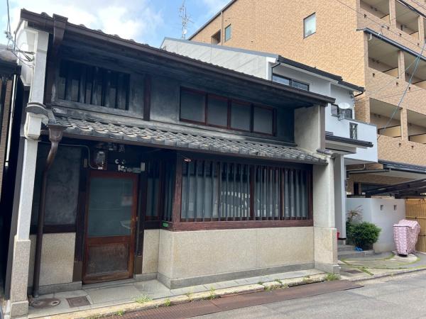京都市上京区中筋通千本東入西亀屋町の中古一戸建
