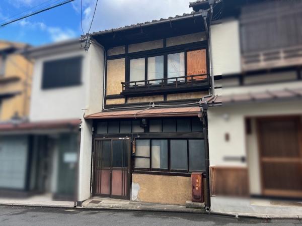 京都市東山区三条通白川橋東入４丁目中之町の中古テラスハウス