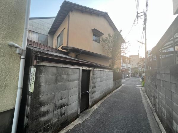 京都市北区上賀茂朝露ケ原町の中古テラスハウス