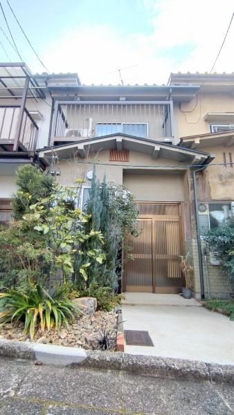 京都市左京区吉田下大路町の中古テラスハウス