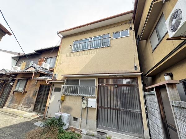 京都市中京区西ノ京勧学院町の中古テラスハウス