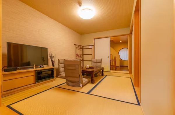 京都市上京区寺之内通千本西入下る柏清盛町の中古一戸建て