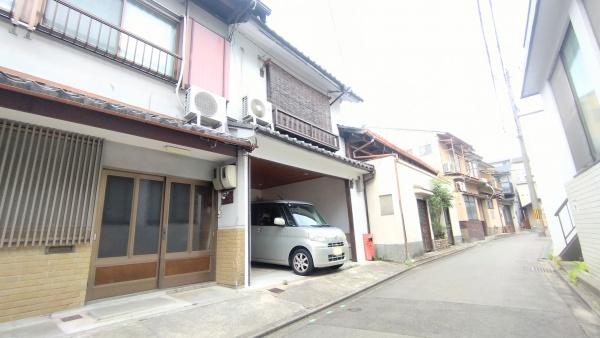 京都市上京区寺之内通千本西入下る柏清盛町の中古一戸建て