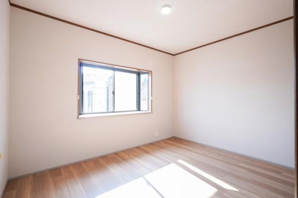 京都市右京区太秦百合ケ本町の中古一戸建て