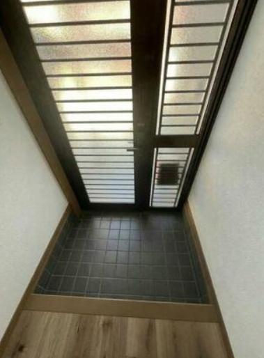 京都市中京区西ノ京冷泉町の中古一戸建て