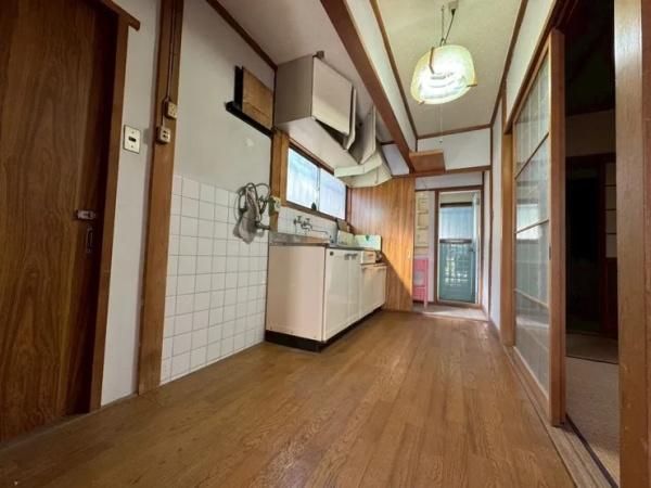京都市右京区鳴滝松本町の中古一戸建て