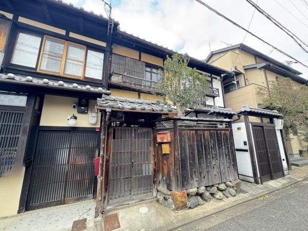 京都市中京区西ノ京式部町の中古テラスハウス