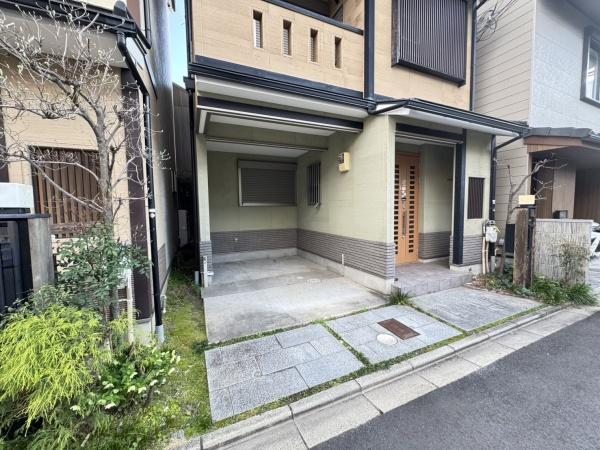 京都市上京区大宮通五辻下る観世町の中古一戸建て