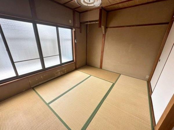 京都市山科区日ノ岡石塚町の中古一戸建て