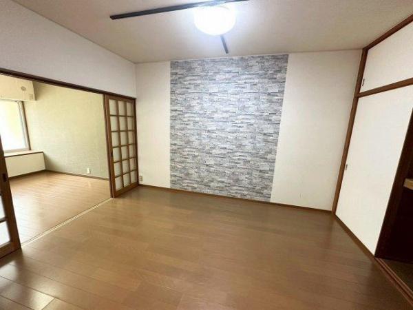 京都市山科区日ノ岡石塚町の中古一戸建