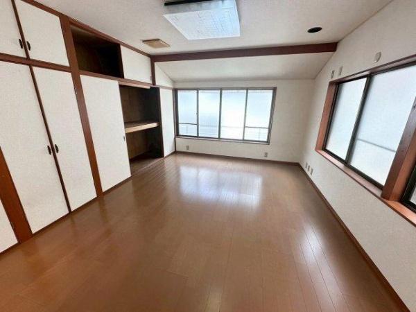 京都市山科区日ノ岡石塚町の中古一戸建て