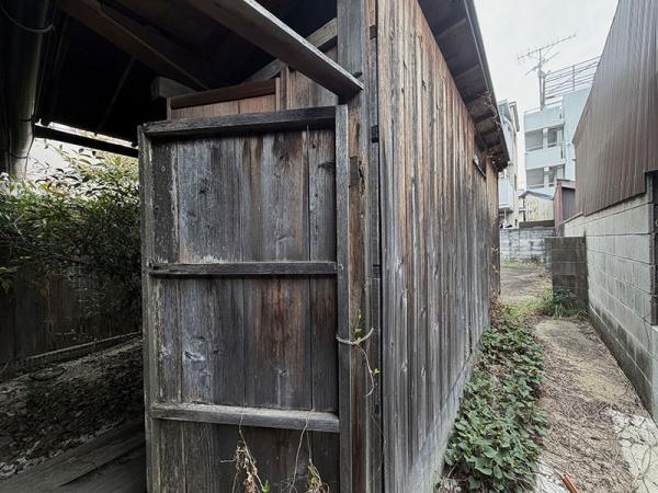 京都市左京区新麩屋町通仁王門下る大菊町の中古一戸建て