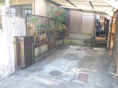京都市伏見区深草大亀谷東安信町の中古一戸建て