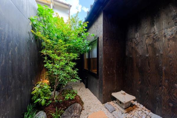 京都市南区西九条東比永城町の中古テラスハウス