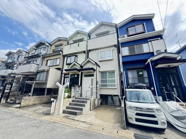 京都市伏見区石田大受町の中古一戸建て