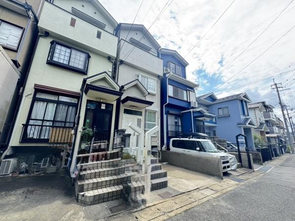 京都市伏見区石田大受町の中古一戸建て