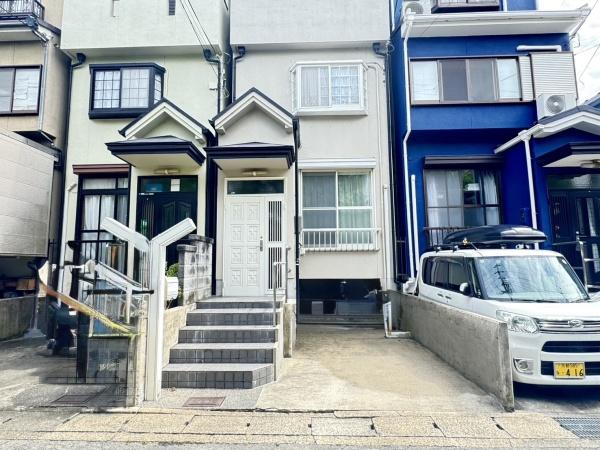 京都市伏見区石田大受町の中古一戸建て