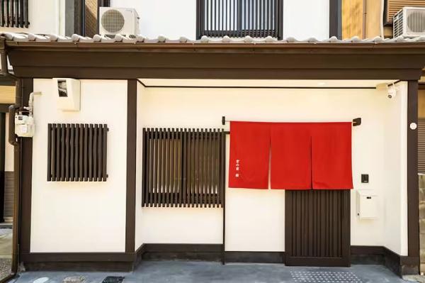 京都市上京区千本通二条下る東入主税町の中古一戸建