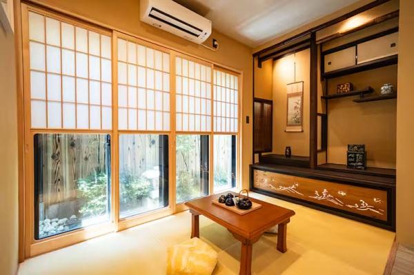 京都市上京区千本通二条下る東入主税町の中古一戸建て