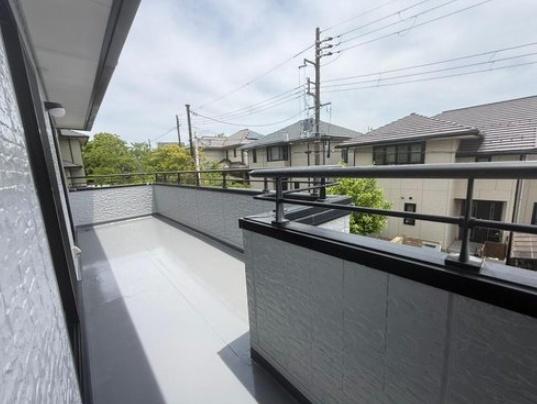 京都市西京区御陵峰ケ堂町３丁目の中古一戸建て
