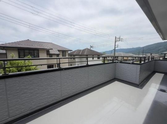 京都市西京区御陵峰ケ堂町３丁目の中古一戸建て