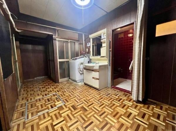 京都市伏見区深草瓦町の中古一戸建て