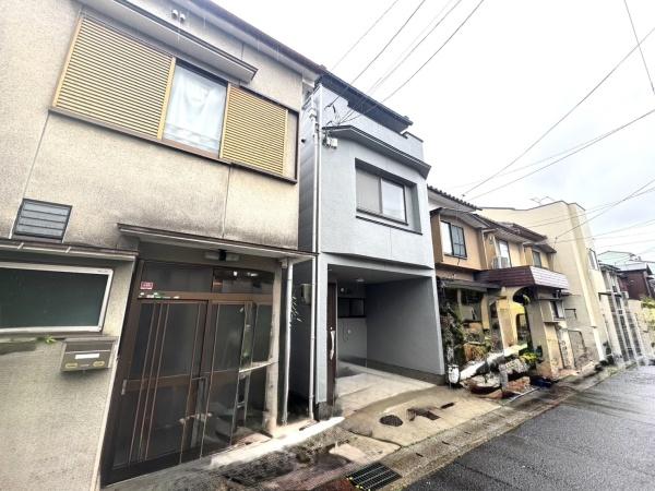 京都市山科区西野大鳥井町の中古一戸建て