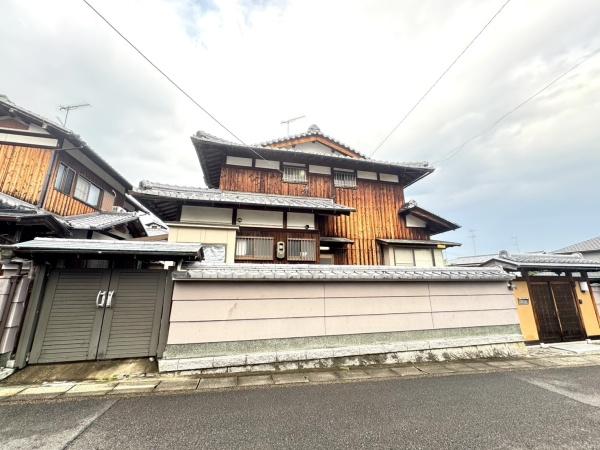 京都市伏見区深草大亀谷安信町の中古一戸建て