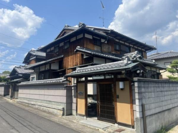 京都市伏見区深草大亀谷安信町の中古一戸建