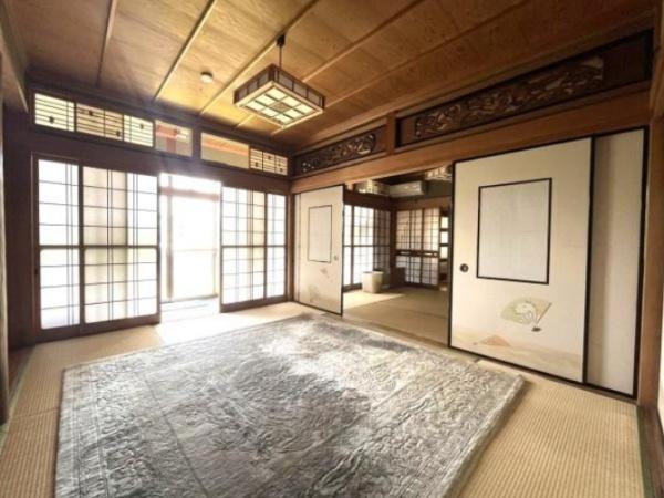 京都市伏見区深草大亀谷安信町の中古一戸建て