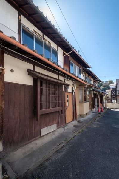 京都市左京区鹿ケ谷西寺ノ前町の中古テラスハウス