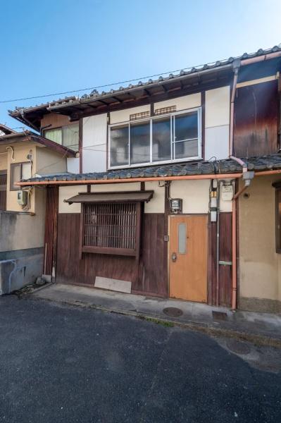 京都市左京区鹿ケ谷西寺ノ前町の中古テラスハウス