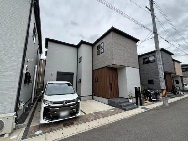 京都市伏見区羽束師鴨川町の中古一戸建て