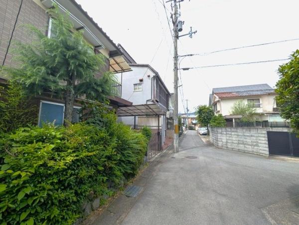 京都市右京区嵯峨広沢御所ノ内町の土地