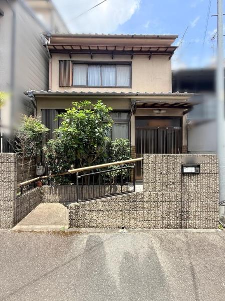 京都市左京区一乗寺里ノ前町の中古一戸建