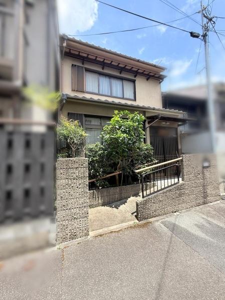 京都市左京区一乗寺里ノ前町の中古一戸建て
