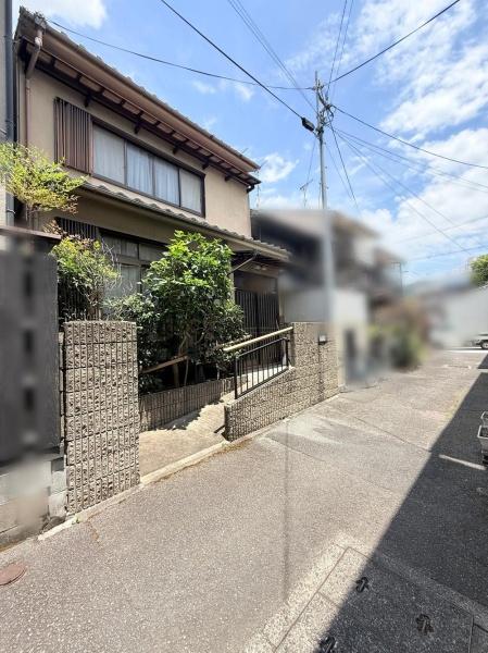 京都市左京区一乗寺里ノ前町の中古一戸建て