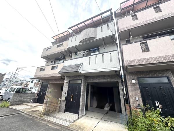 京都市伏見区深草平田町の中古一戸建て