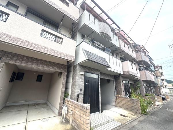 京都市伏見区深草平田町の中古一戸建て