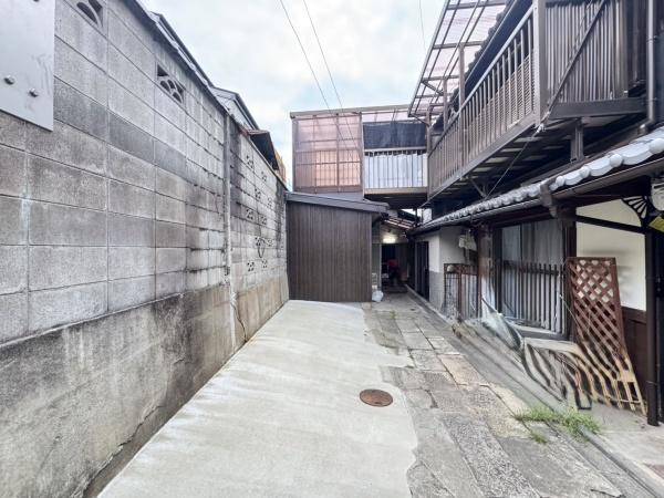京都市東山区三条通白川橋東入４丁目中之町の中古一戸建て
