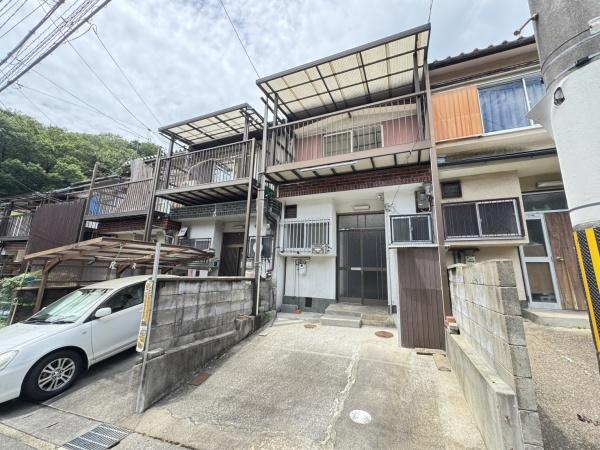 京都市山科区四ノ宮行者谷の中古一戸建て