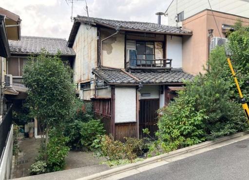 京都市東山区下河原通八坂塔ノ前上る金園町の中古テラスハウス