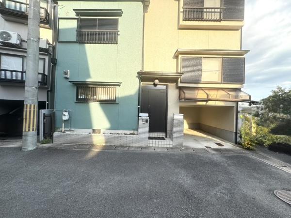 京都市右京区嵯峨広沢池下町の中古一戸建て