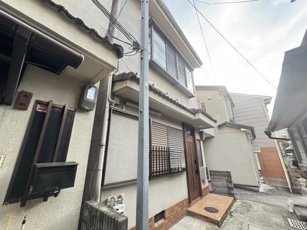 京都市上京区仁和寺街道御前通西入下横町の中古一戸建
