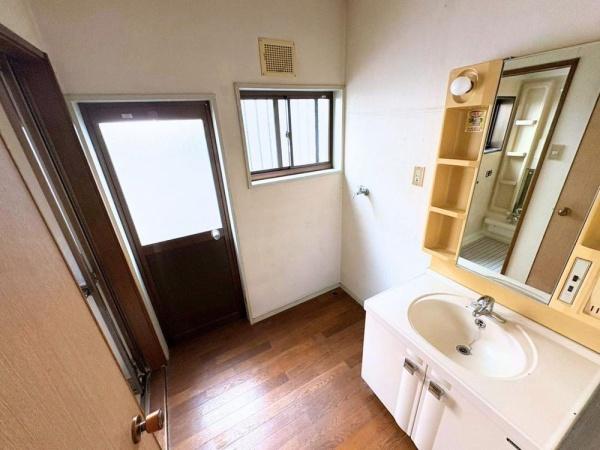 大津市大江７丁目の中古一戸建て