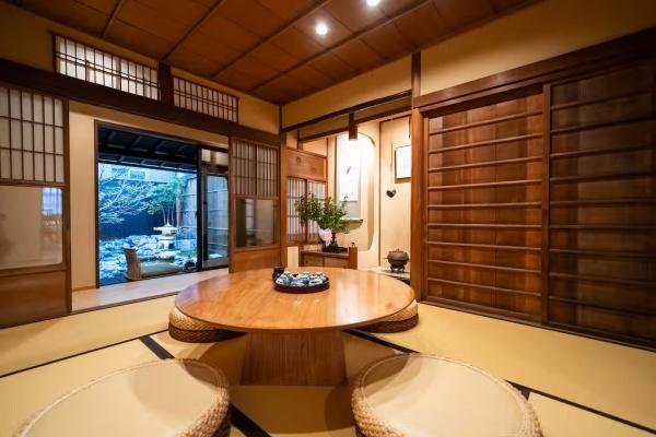 京都市上京区千本通二条下る東入主税町の中古一戸建て