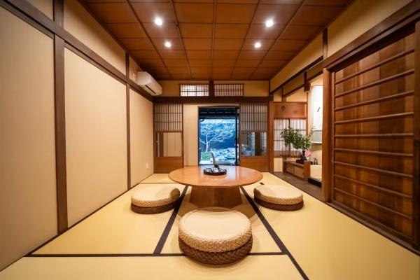 京都市上京区千本通二条下る東入主税町の中古一戸建て