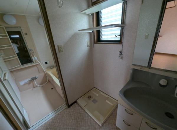 大津市大石中４丁目の中古一戸建て