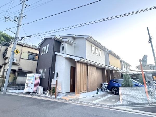 京都市伏見区深草極楽寺町の中古一戸建