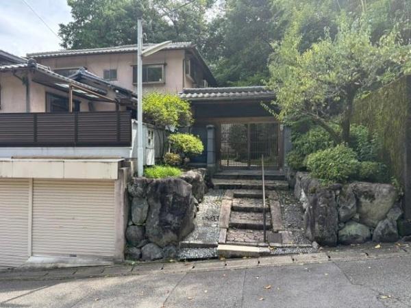 京都市右京区鳴滝音戸山町の中古一戸建て